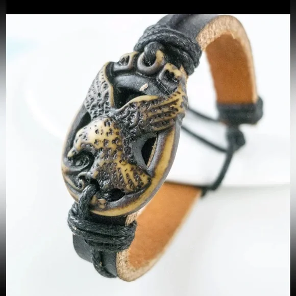 $2 EAGLE BRACELET. NEW. $2 WITH ANY $10 ORDER OR MORE - Picture 2 of 8